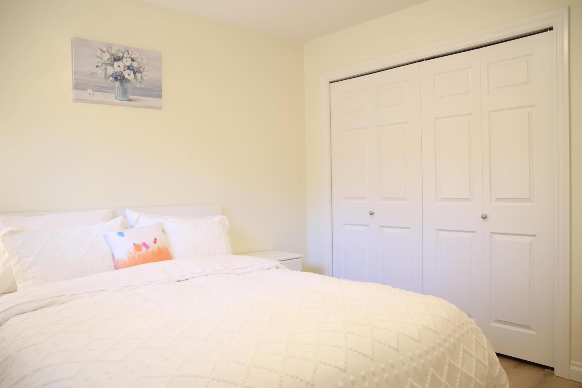 A Private Suite In Port Moody Exterior foto